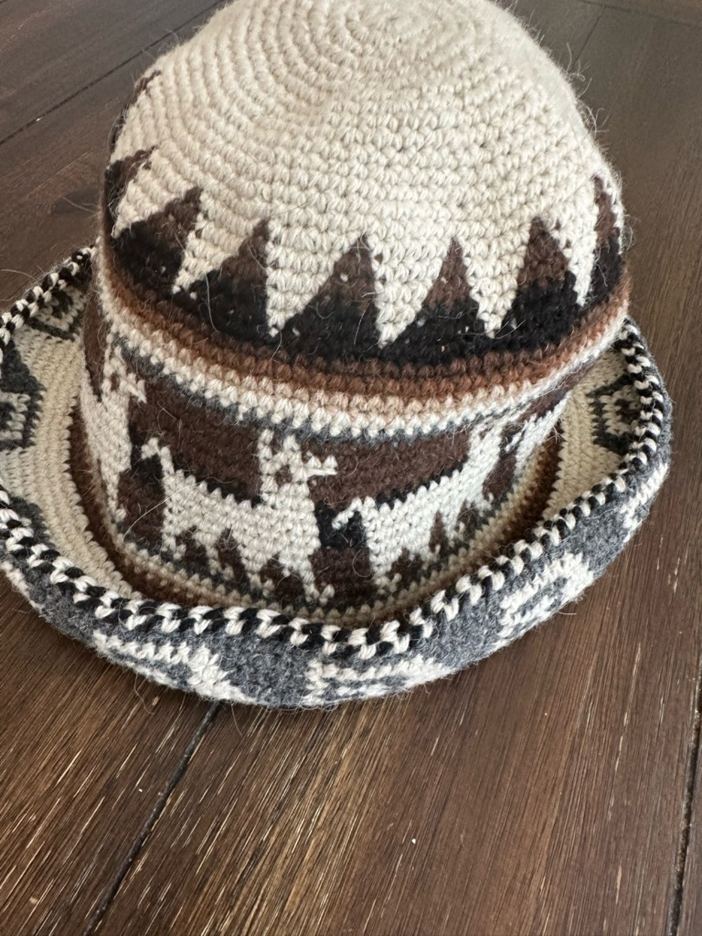 Handmade alpaca hat - Picture 7 of 10